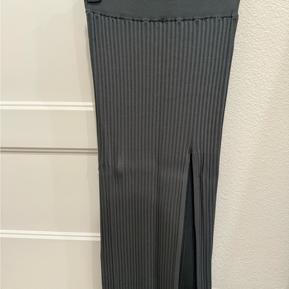 Wilfred army green Ribbed Maxi Skirt